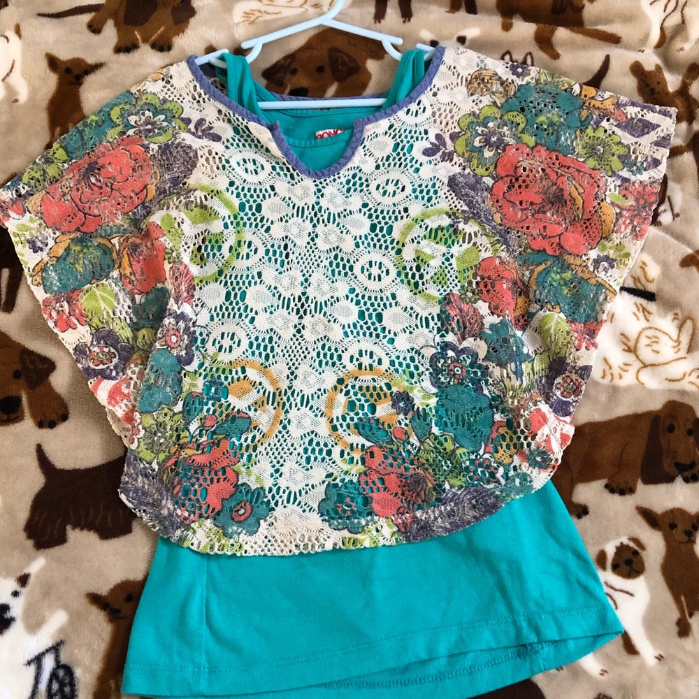 🖐🏼lot of 2️⃣ girls tops